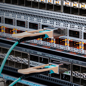 Types and application scenarios of fiber optic transceivers