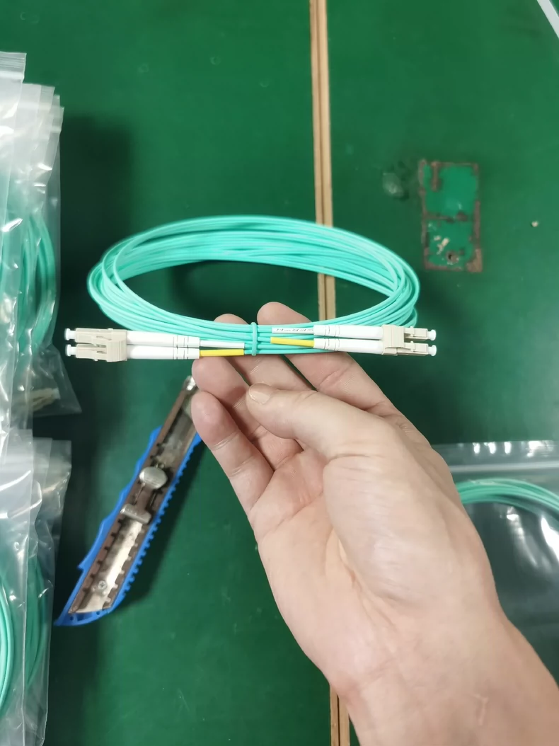 om3-fiber-optic-patch-cord-reviews-1.8-2